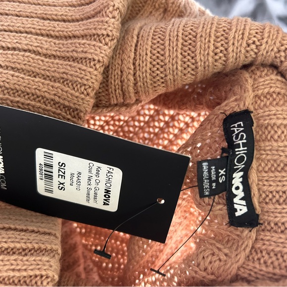 Fashion nova keep on guessin’ cowl neck sweater mocha colour size xs - Picture 4 of 4